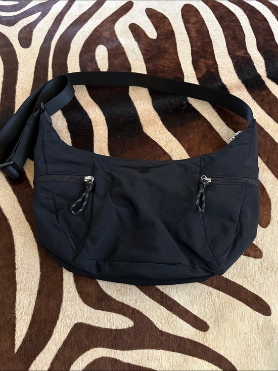 lululemon athletica Handbags - lululemon athletica Black Compact Sling Belt Bag